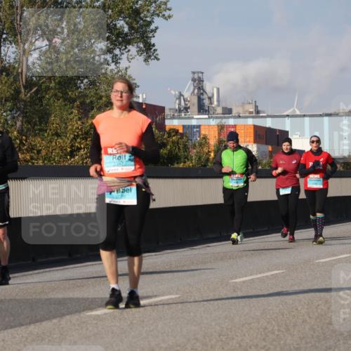03.10.2025 - Köhlbrandbrückenlauf Luisa Fischer http://msf.ph/oto/8986751 03.10.2025 11:21:24 Position 3 2020 meine-sportfotos.de