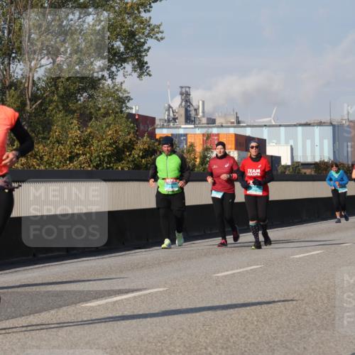 03.10.2025 - Köhlbrandbrückenlauf Luisa Fischer http://msf.ph/oto/8986763 03.10.2025 11:21:26 Position 3  meine-sportfotos.de