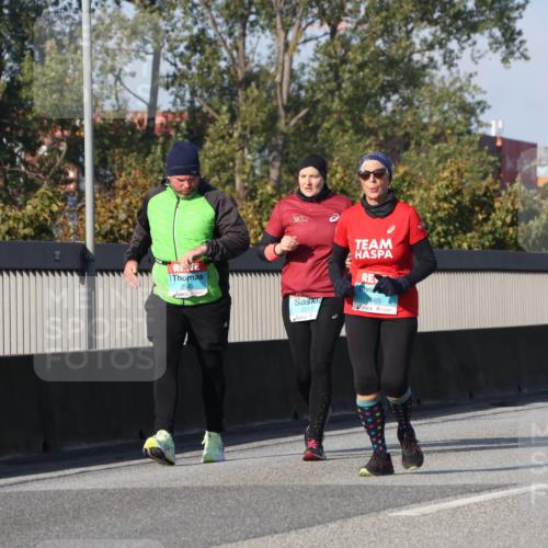 03.10.2025 - Köhlbrandbrückenlauf Luisa Fischer http://msf.ph/oto/8986798 03.10.2025 11:21:32 Position 3 2517, 2565 meine-sportfotos.de