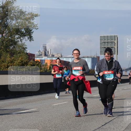 03.10.2025 - Köhlbrandbrückenlauf Luisa Fischer http://msf.ph/oto/8986815 03.10.2025 11:21:35 Position 3 245, 2665 meine-sportfotos.de