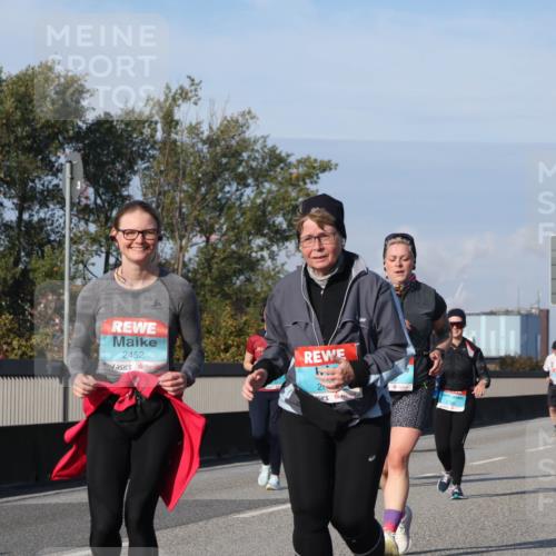 03.10.2025 - Köhlbrandbrückenlauf Luisa Fischer http://msf.ph/oto/8986838 03.10.2025 11:21:39 Position 3 2452, 20 meine-sportfotos.de