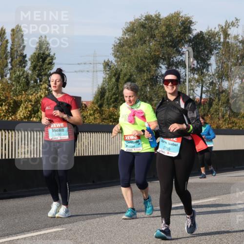 03.10.2025 - Köhlbrandbrückenlauf Luisa Fischer http://msf.ph/oto/8986869 03.10.2025 11:21:44 Position 3 100, 3290, 3289, 2795 meine-sportfotos.de