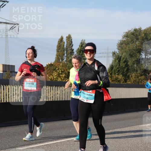 03.10.2025 - Köhlbrandbrückenlauf Luisa Fischer http://msf.ph/oto/8986877 03.10.2025 11:21:46 Position 3 3290, 2795 meine-sportfotos.de