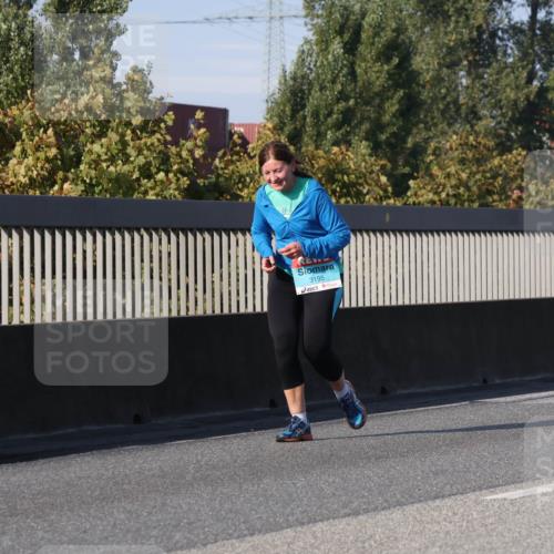 03.10.2025 - Köhlbrandbrückenlauf Luisa Fischer http://msf.ph/oto/8986884 03.10.2025 11:21:48 Position 3 3195 meine-sportfotos.de