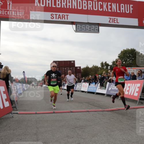 03.10.2025 - Köhlbrandbrückenlauf Yannick Fuchs http://msf.ph/oto/8986887 03.10.2025 15:59:20 Ziel 7262, 8780, 9126, 9238, 9521, 9577 meine-sportfotos.de