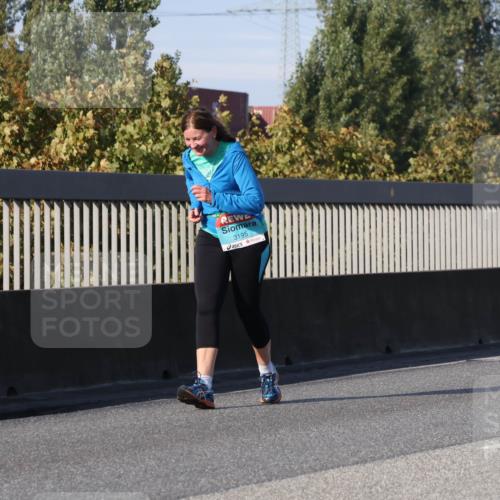 03.10.2025 - Köhlbrandbrückenlauf Luisa Fischer http://msf.ph/oto/8986888 03.10.2025 11:21:49 Position 3 3195 meine-sportfotos.de