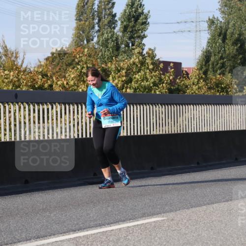 03.10.2025 - Köhlbrandbrückenlauf Luisa Fischer http://msf.ph/oto/8986893 03.10.2025 11:21:50 Position 3 3195 meine-sportfotos.de