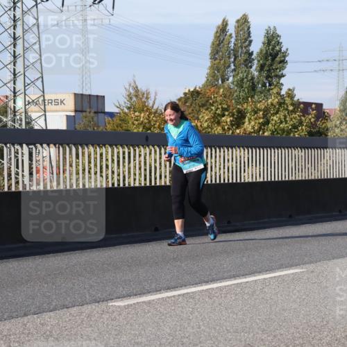 03.10.2025 - Köhlbrandbrückenlauf Luisa Fischer http://msf.ph/oto/8986897 03.10.2025 11:21:51 Position 3 3195 meine-sportfotos.de