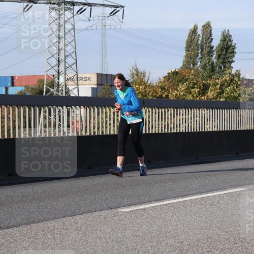 03.10.2025 - Köhlbrandbrückenlauf Luisa Fischer http://msf.ph/oto/8986901 03.10.2025 11:21:51 Position 3 780, 3195 meine-sportfotos.de
