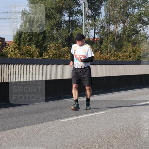 03.10.2025 - Köhlbrandbrückenlauf Luisa Fischer http://msf.ph/oto/8986905 03.10.2025 11:21:54 Position 3  meine-sportfotos.de