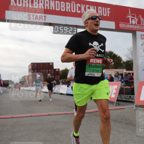 03.10.2025 - Köhlbrandbrückenlauf Yannick Fuchs http://msf.ph/oto/8986919 03.10.2025 15:59:21 Ziel 7089, 7262, 8780, 9126, 9238, 9521, 9577 meine-sportfotos.de
