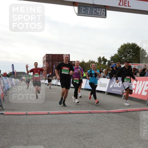 03.10.2025 - Köhlbrandbrückenlauf Yannick Fuchs http://msf.ph/oto/8986921 03.10.2025 16:11:44 Ziel 7330, 7419, 7469, 7533, 7658, 9200, 9202, 9392, 9634 meine-sportfotos.de