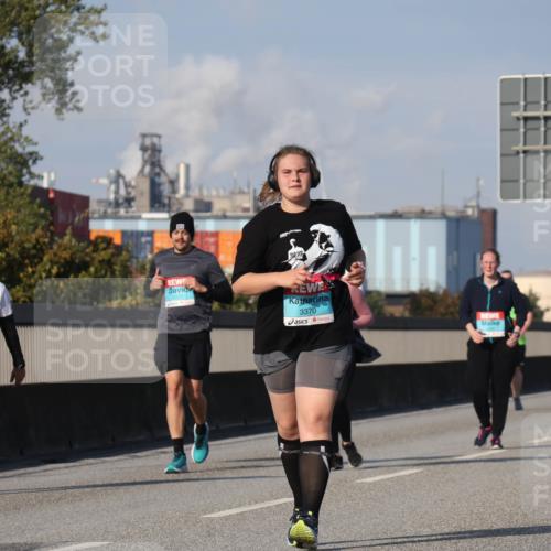 03.10.2025 - Köhlbrandbrückenlauf Luisa Fischer http://msf.ph/oto/8986940 03.10.2025 11:22:03 Position 3 3347, 2271, 3370 meine-sportfotos.de