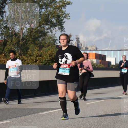 03.10.2025 - Köhlbrandbrückenlauf Luisa Fischer http://msf.ph/oto/8986956 03.10.2025 11:22:05 Position 3 3347, 3370 meine-sportfotos.de