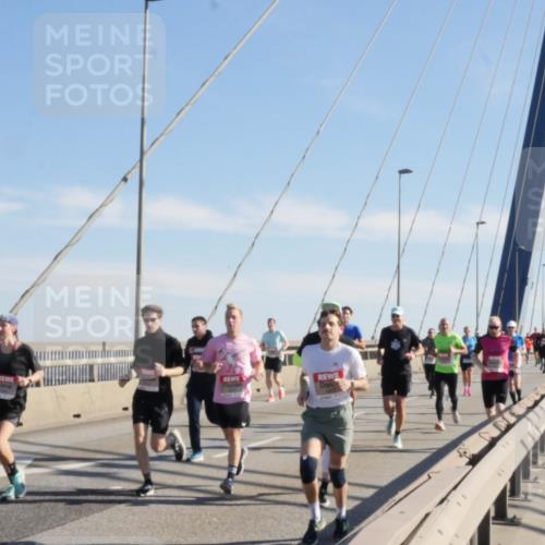 03.10.2025 - Köhlbrandbrückenlauf Matties Gatica Varas http://msf.ph/oto/8987017 03.10.2025 12:27:55 Position 2  meine-sportfotos.de