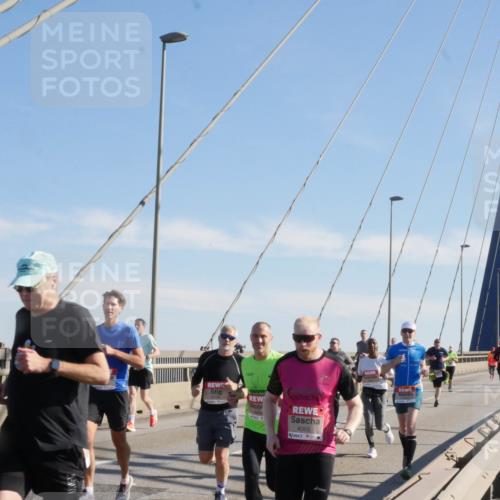 03.10.2025 - Köhlbrandbrückenlauf Matties Gatica Varas http://msf.ph/oto/8987035 03.10.2025 12:27:58 Position 2 6116, 4065 meine-sportfotos.de