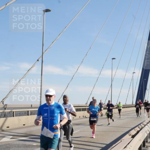 03.10.2025 - Köhlbrandbrückenlauf Matties Gatica Varas http://msf.ph/oto/8987049 03.10.2025 12:28:00 Position 2  meine-sportfotos.de