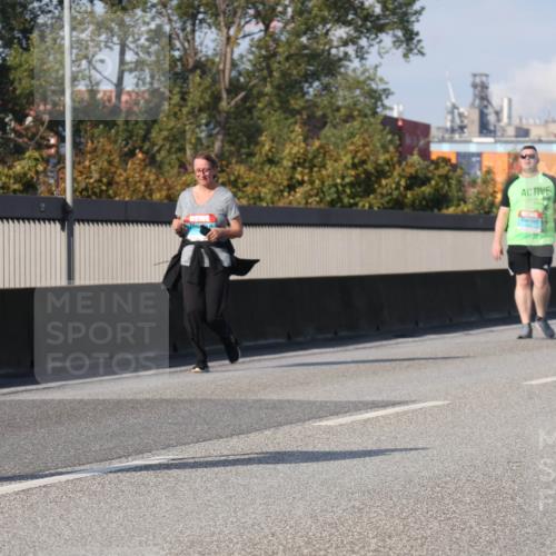 03.10.2025 - Köhlbrandbrückenlauf Luisa Fischer http://msf.ph/oto/8987054 03.10.2025 11:22:16 Position 3 7 meine-sportfotos.de