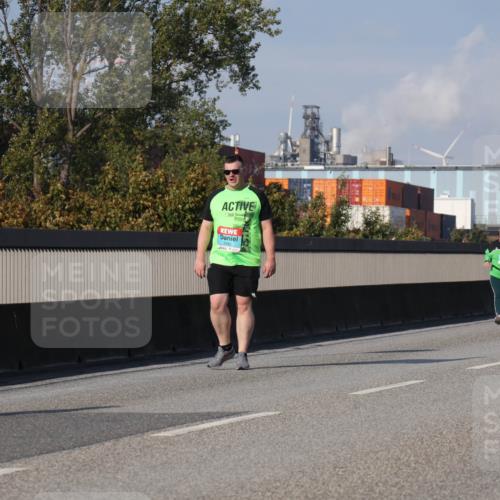 03.10.2025 - Köhlbrandbrückenlauf Luisa Fischer http://msf.ph/oto/8987086 03.10.2025 11:22:20 Position 3  meine-sportfotos.de