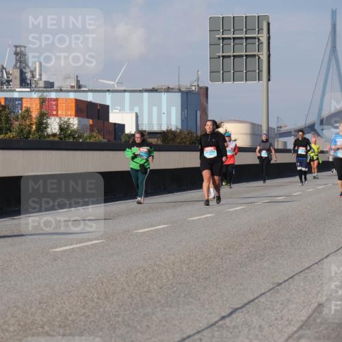03.10.2025 - Köhlbrandbrückenlauf Luisa Fischer http://msf.ph/oto/8987103 03.10.2025 11:22:21 Position 3  meine-sportfotos.de