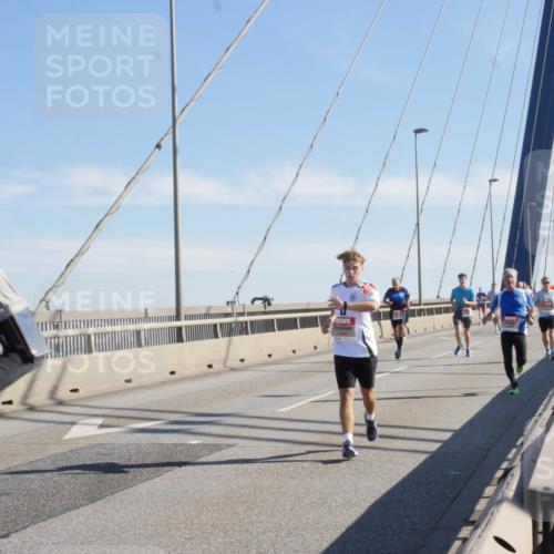 03.10.2025 - Köhlbrandbrückenlauf Matties Gatica Varas http://msf.ph/oto/8987124 03.10.2025 12:28:15 Position 2  meine-sportfotos.de