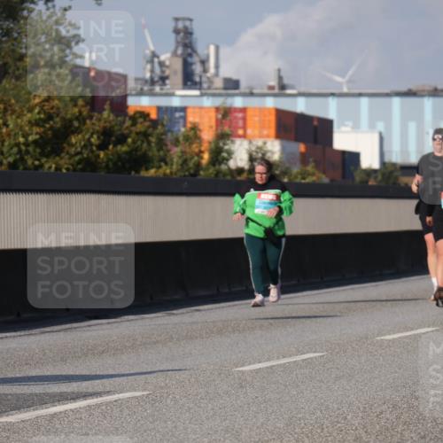 03.10.2025 - Köhlbrandbrückenlauf Luisa Fischer http://msf.ph/oto/8987141 03.10.2025 11:22:25 Position 3  meine-sportfotos.de