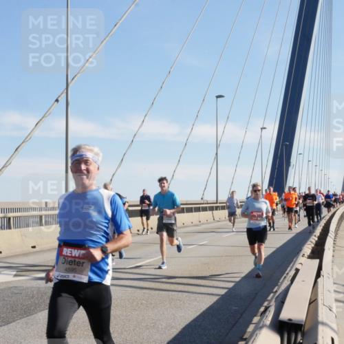 03.10.2025 - Köhlbrandbrückenlauf Matties Gatica Varas http://msf.ph/oto/8987146 03.10.2025 12:28:18 Position 2 4595 meine-sportfotos.de