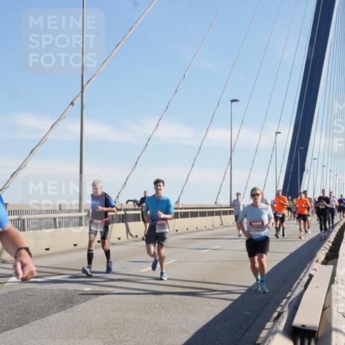 03.10.2025 - Köhlbrandbrückenlauf Matties Gatica Varas http://msf.ph/oto/8987149 03.10.2025 12:28:18 Position 2  meine-sportfotos.de