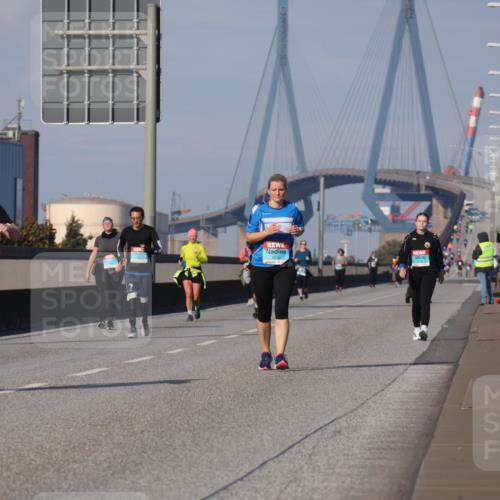 03.10.2025 - Köhlbrandbrückenlauf Luisa Fischer http://msf.ph/oto/8987163 03.10.2025 11:22:28 Position 3  meine-sportfotos.de