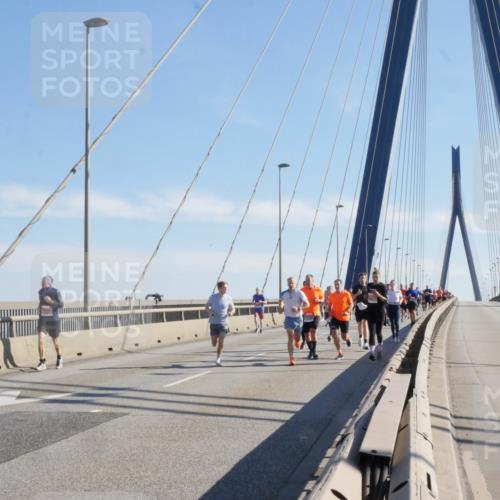 03.10.2025 - Köhlbrandbrückenlauf Matties Gatica Varas http://msf.ph/oto/8987167 03.10.2025 12:28:21 Position 2  meine-sportfotos.de