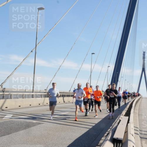 03.10.2025 - Köhlbrandbrückenlauf Matties Gatica Varas http://msf.ph/oto/8987177 03.10.2025 12:28:22 Position 2  meine-sportfotos.de