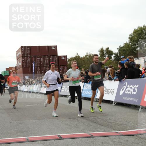 03.10.2025 - Köhlbrandbrückenlauf Yannick Fuchs http://msf.ph/oto/8987224 03.10.2025 16:11:58 Ziel 7122, 7463, 7566, 7613, 7757, 7961, 8005, 8096, 8110, 8259, 8569, 8954, 9159, 9244, 9399 meine-sportfotos.de