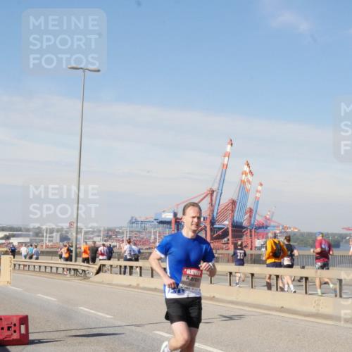 03.10.2025 - Köhlbrandbrückenlauf Matties Gatica Varas http://msf.ph/oto/8987226 03.10.2025 12:28:40 Position 2 4033, 10 meine-sportfotos.de