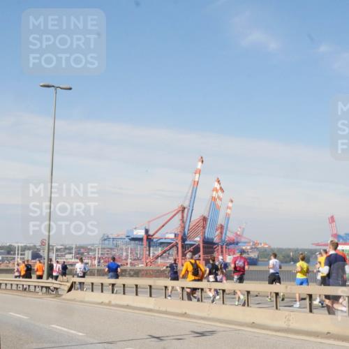 03.10.2025 - Köhlbrandbrückenlauf Matties Gatica Varas http://msf.ph/oto/8987231 03.10.2025 12:28:41 Position 2  meine-sportfotos.de