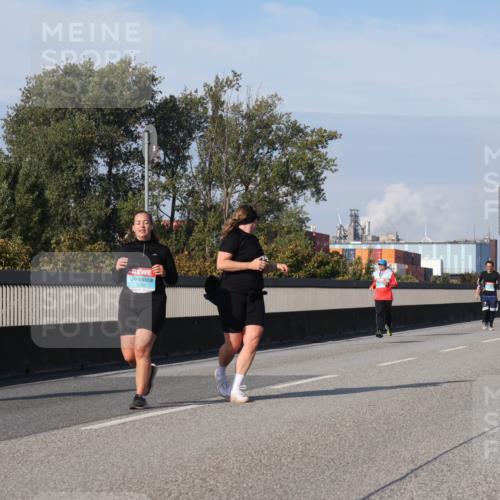 03.10.2025 - Köhlbrandbrückenlauf Luisa Fischer http://msf.ph/oto/8987251 03.10.2025 11:22:37 Position 3  meine-sportfotos.de