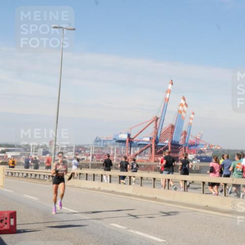 03.10.2025 - Köhlbrandbrückenlauf Matties Gatica Varas http://msf.ph/oto/8987255 03.10.2025 12:28:51 Position 2 37 meine-sportfotos.de