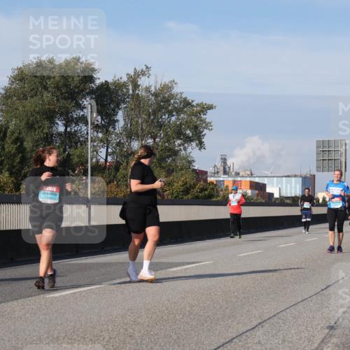 03.10.2025 - Köhlbrandbrückenlauf Luisa Fischer http://msf.ph/oto/8987262 03.10.2025 11:22:37 Position 3  meine-sportfotos.de