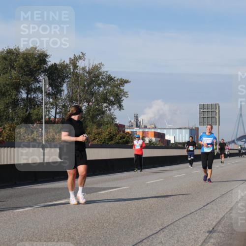 03.10.2025 - Köhlbrandbrückenlauf Luisa Fischer http://msf.ph/oto/8987274 03.10.2025 11:22:38 Position 3  meine-sportfotos.de