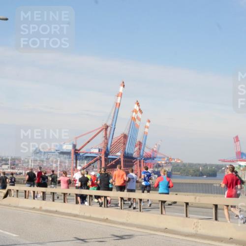 03.10.2025 - Köhlbrandbrückenlauf Matties Gatica Varas http://msf.ph/oto/8987275 03.10.2025 12:28:55 Position 2  meine-sportfotos.de