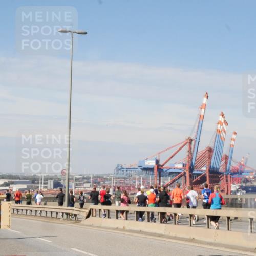 03.10.2025 - Köhlbrandbrückenlauf Matties Gatica Varas http://msf.ph/oto/8987281 03.10.2025 12:28:56 Position 2  meine-sportfotos.de