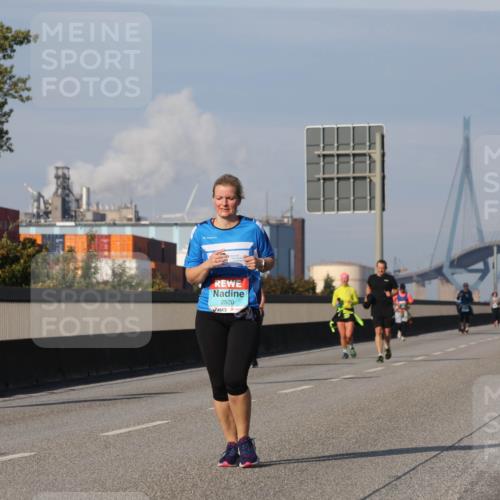 03.10.2025 - Köhlbrandbrückenlauf Luisa Fischer http://msf.ph/oto/8987293 03.10.2025 11:22:41 Position 3 2520 meine-sportfotos.de
