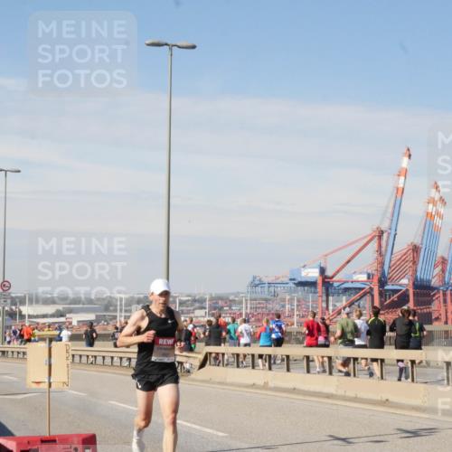 03.10.2025 - Köhlbrandbrückenlauf Matties Gatica Varas http://msf.ph/oto/8987295 03.10.2025 12:28:59 Position 2 4027 meine-sportfotos.de