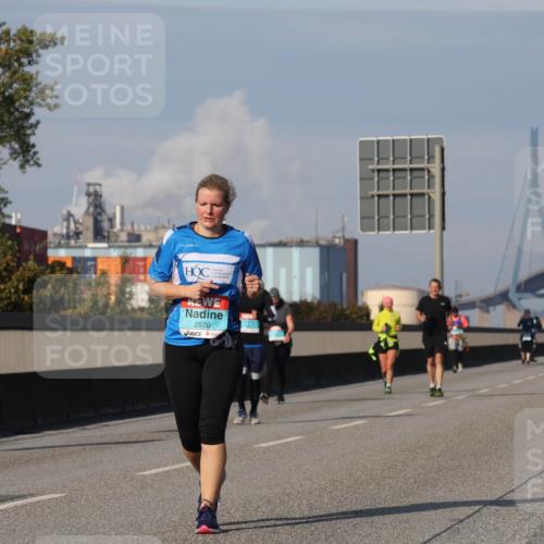03.10.2025 - Köhlbrandbrückenlauf Luisa Fischer http://msf.ph/oto/8987310 03.10.2025 11:22:42 Position 3 2520 meine-sportfotos.de