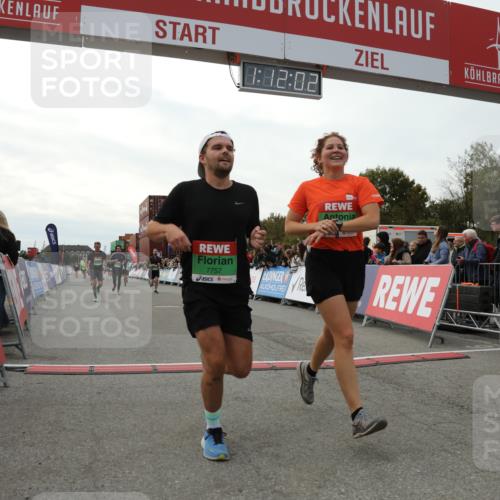 03.10.2025 - Köhlbrandbrückenlauf Yannick Fuchs http://msf.ph/oto/8987311 03.10.2025 16:12:00 Ziel 7122, 7463, 7566, 7613, 7757, 8096, 8110, 8259, 8569, 9159, 9399 meine-sportfotos.de