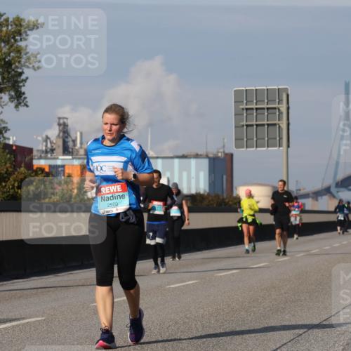 03.10.2025 - Köhlbrandbrückenlauf Luisa Fischer http://msf.ph/oto/8987316 03.10.2025 11:22:42 Position 3 2520 meine-sportfotos.de