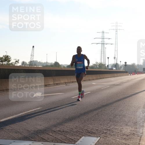 03.10.2025 - Köhlbrandbrückenlauf Luisa Fischer http://msf.ph/oto/8987319 03.10.2025 10:09:09 Position 3  meine-sportfotos.de