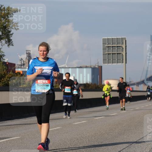 03.10.2025 - Köhlbrandbrückenlauf Luisa Fischer http://msf.ph/oto/8987322 03.10.2025 11:22:42 Position 3 2520 meine-sportfotos.de