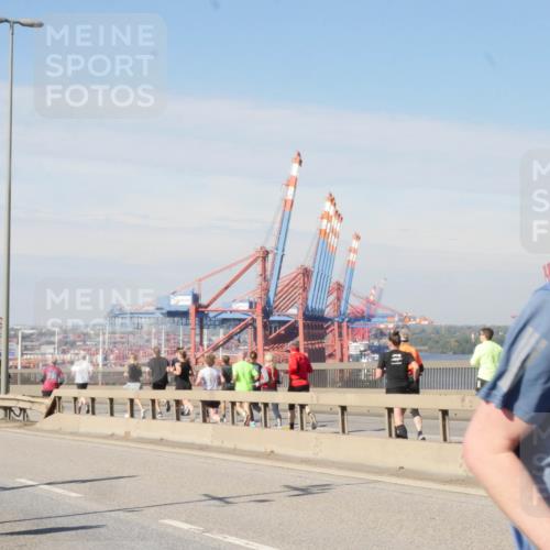 03.10.2025 - Köhlbrandbrückenlauf Matties Gatica Varas http://msf.ph/oto/8987329 03.10.2025 12:29:06 Position 2  meine-sportfotos.de