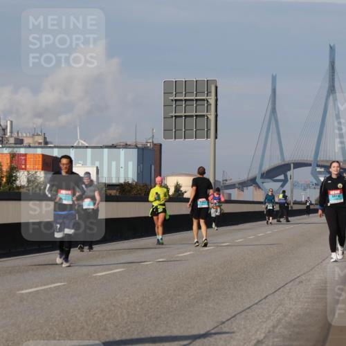 03.10.2025 - Köhlbrandbrückenlauf Luisa Fischer http://msf.ph/oto/8987346 03.10.2025 11:22:44 Position 3  meine-sportfotos.de