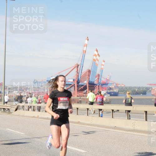 03.10.2025 - Köhlbrandbrückenlauf Matties Gatica Varas http://msf.ph/oto/8987347 03.10.2025 12:29:09 Position 2 6516 meine-sportfotos.de